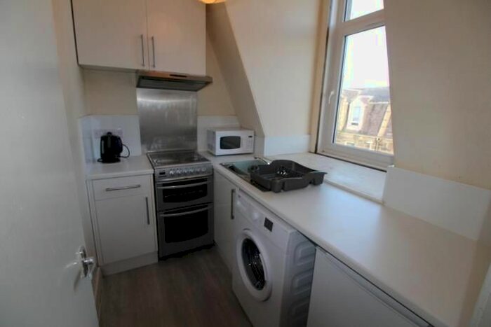 1 Bedroom Flat To Rent In Sinclair Road, Aberdeen, AB11