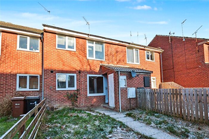 1 Bedroom Apartment To Rent In Elmton Close, Leeds, West Yorkshire, LS10