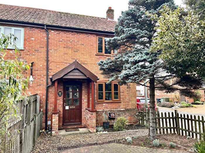 2 Bedroom House For Sale In Norwich Common, Wymondham, NR18