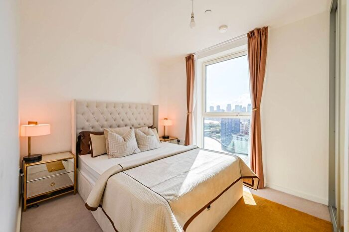 2 Bedroom Flat For Sale In Falconbrook Gardens, Canning Town, London, E16