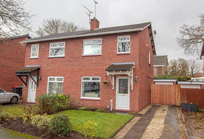 3 Bedroom Semi-Detached House For Sale In Wells Close, Mickle Trafford, Chester, CH2