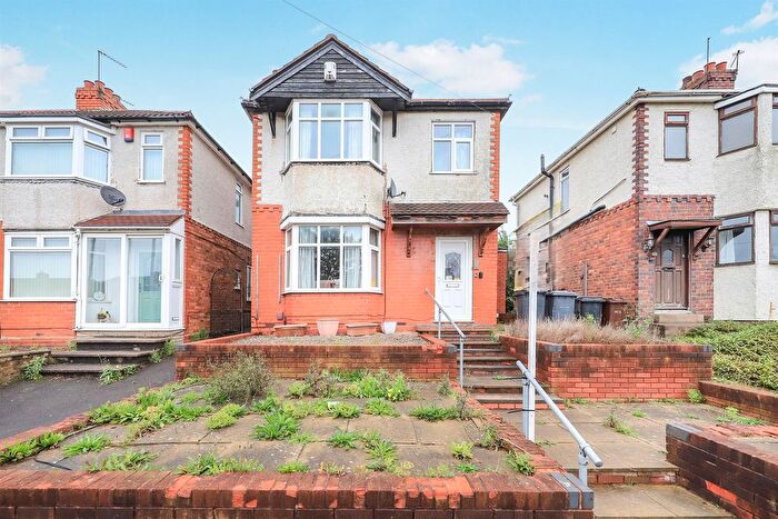 3 Bedroom Detached House For Sale In Deans Road, Eastfield, Wolverhampton, WV1