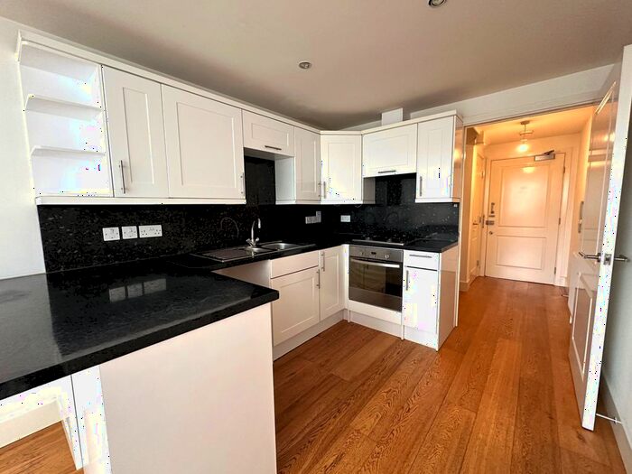 1 Bedroom Flat To Rent In Station Road, Ashford, TN23