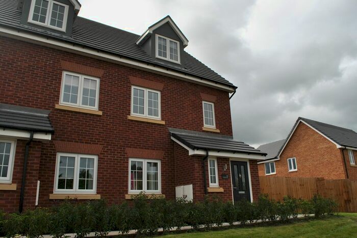 4 Bedroom Semi-Detached House To Rent In Challenor Way, Whitchurch, Shropshire, SY13