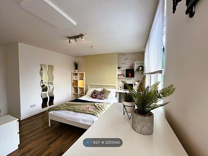 5 Bedroom Terraced House To Rent In Nithsdale Road, Liverpool, L15