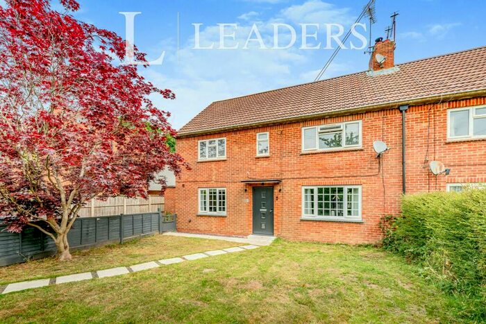 2 Bedroom Flat To Rent In Barn Close, Crawley, RH11