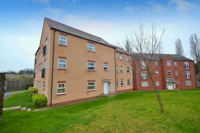 2 Bedroom Flat To Rent In Walkers Way, Roade, Northampton, NN7