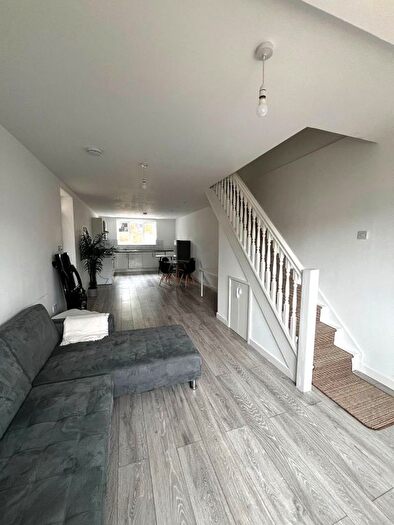 2 Bedroom Terraced House To Rent In Westview Drive, Woodford Green, IG8