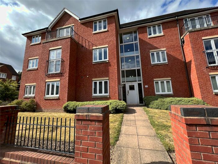 2 Bedroom Flat To Rent In Ardgowan Grove, Wolverhampton, West Midlands, WV4
