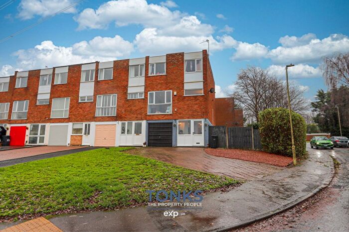 4 Bedroom Terraced House For Sale In Woodbury Road, Halesowen, B62