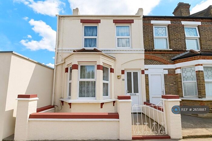 2 Bedroom Terraced House To Rent In Miriam Road, Plumstead, SE18