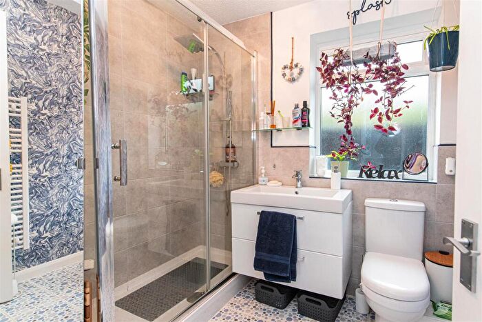 2 Bedroom Bungalow For Sale In Wells Close, Husbands Bosworth, LE17