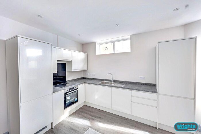 1 Bedroom Flat To Rent In Silver Street, Trowbridge, BA14