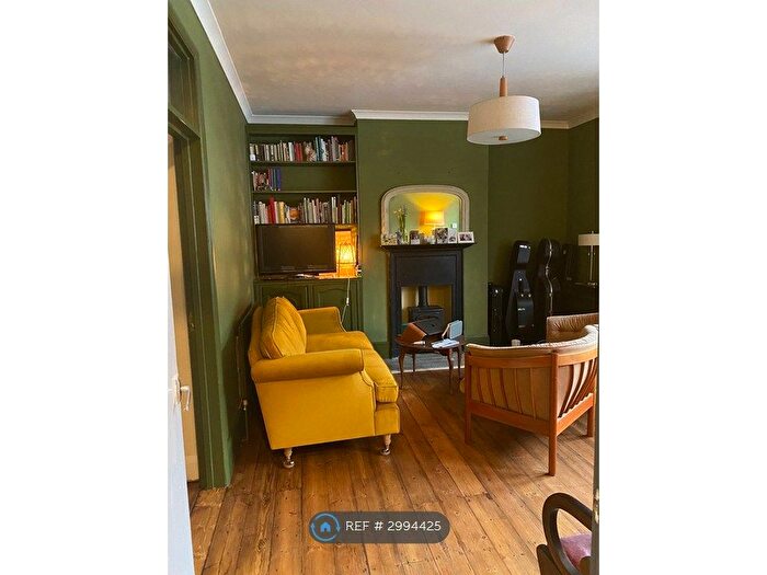 2 Bedroom Maisonette To Rent In Kitchener Road, Thornton Heath, CR7