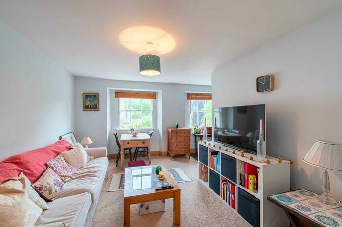 2 Bedroom Apartment To Rent In Darlington Street, BA2