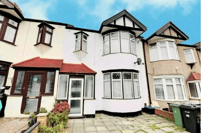 3 Bedroom Terraced House To Rent In Horns Road, Ilford, IG6
