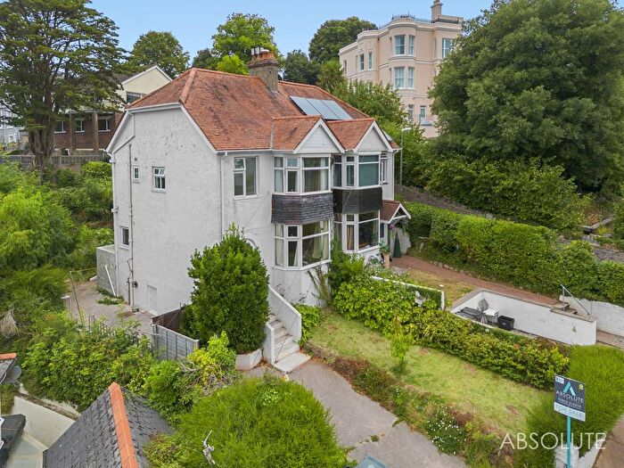 3 Bedroom Semi-Detached House For Sale In Trumlands Road, Torquay, TQ1