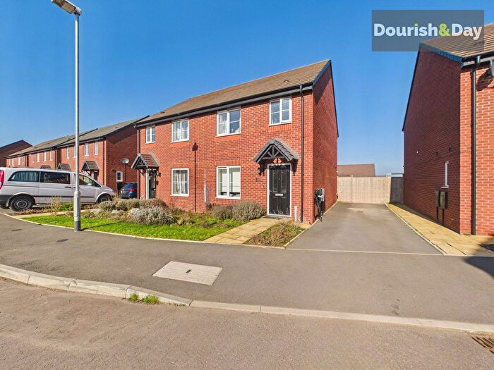 3 Bedroom Semi Detached House For Sale In Bolsover Drive, Stafford, ST16