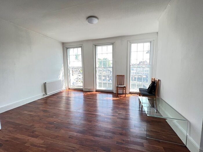 2 Bedroom Flat To Rent In Kentish Town Road, London, NW5