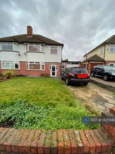3 Bedroom Semi-Detached House To Rent In Rennets Wood Road, London, SE9