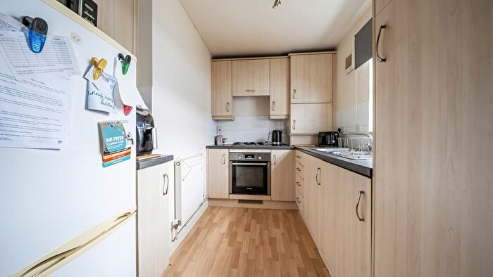 2 Bedroom Flat For Sale In Collyers Court, East Street, Colchester, CO1