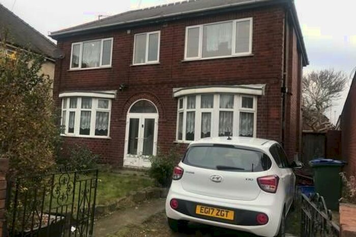 3 Bedroom Property To Rent In Tibbington Terrace, Tipton, DY4