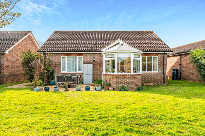 2 Bedroom Retirement Property For Sale In Theydon Court, Elmbridge Village, Cranleigh, GU6