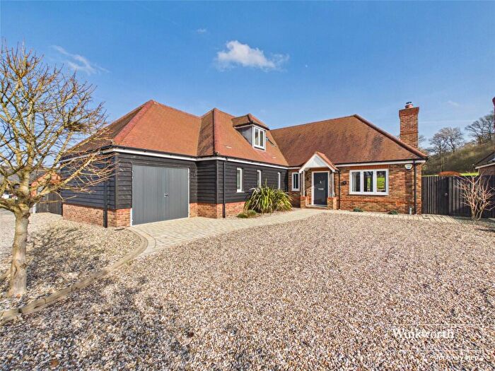 4 Bedroom Bungalow For Sale In Arlington Grange, Curridge Road, Curridge, Thatcham, RG18
