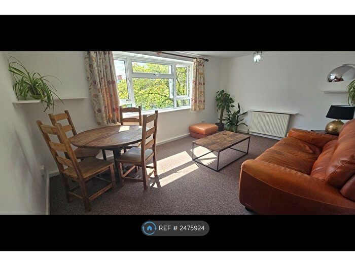 2 Bedroom Flat To Rent In Crown Hill, Brighton, BN2