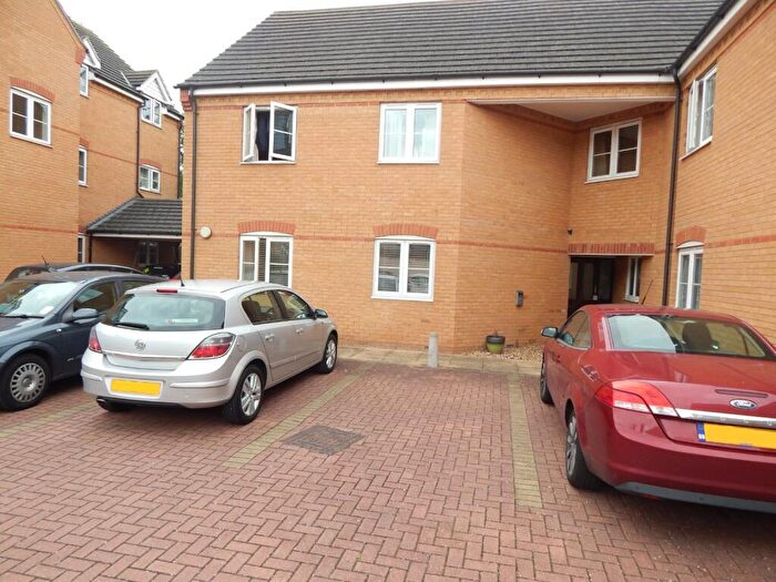 2 Bedroom Apartment For Sale In Knights Court, St. Neots, Cambridgeshire, PE19