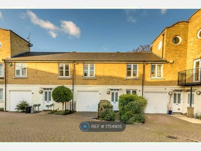 2 Bedroom Terraced House To Rent In Old Dairy Mews, London, SW12