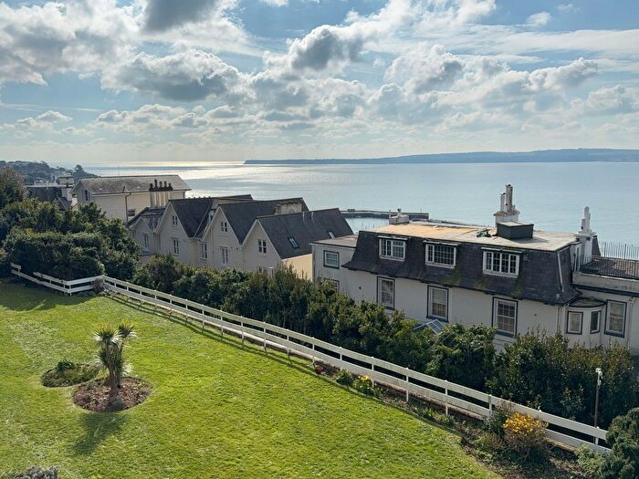 2 Bedroom Flat For Sale In Waldon Court, Torquay, TQ2