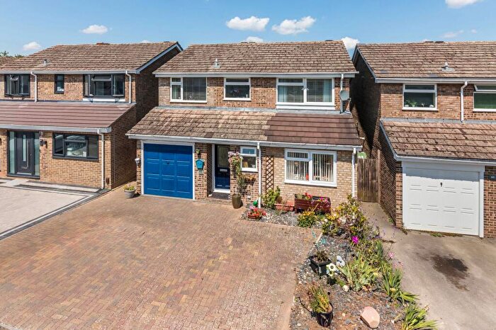 4 Bedroom Detached House For Sale In Coromandel, Abingdon, OX14
