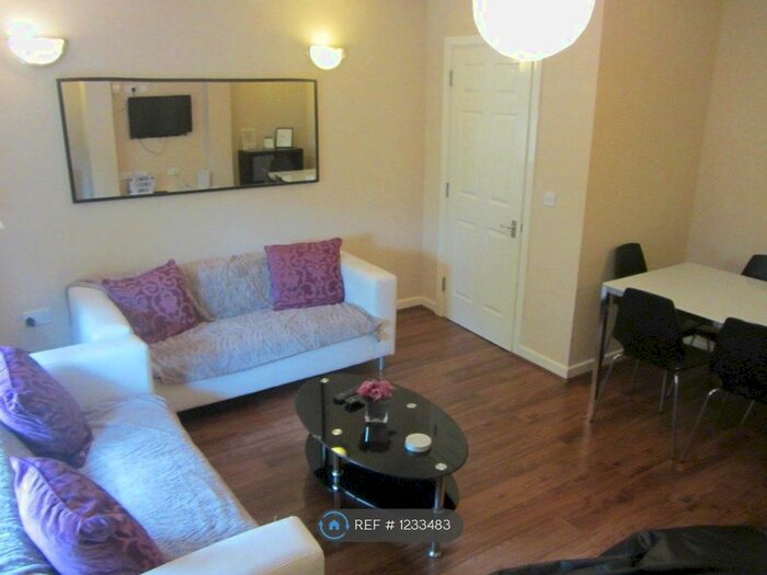 6 Bedroom End Of Terrace House To Rent In Heathfield Road, Wavertree, Liverpool L15