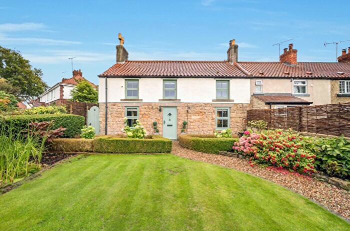 3 Bedroom End Of Terrace House For Sale In Common Road, Thorpe Salvin, Worksop, Nottinghamshire, S80
