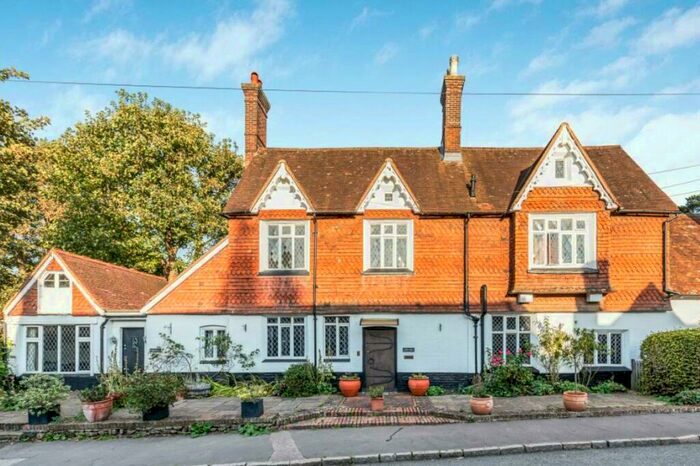 4 Bedroom Apartment To Rent In High Street, Limpsfield, Oxted, Surrey, RH8