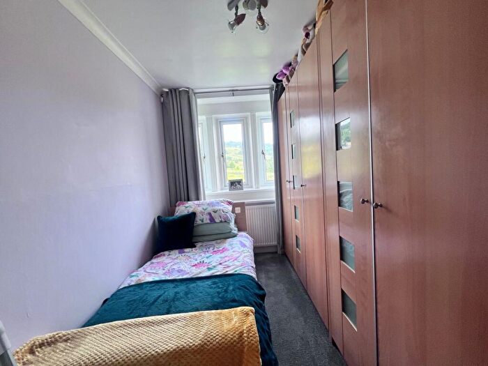 3 Bedroom Terraced House For Sale In Leymoor Road, Golcar, Huddersfield, HD7
