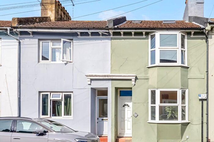 3 Bedroom Terraced House For Sale In Park Crescent Road, Brighton, East Sussex, BN2