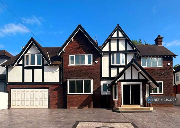 6 Bedroom Detached House To Rent In Sheepfoot Lane, Prestwich, Manchester, M25