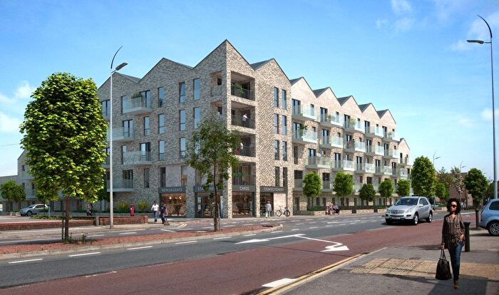 2 Bedroom Flat To Rent In New Road, Rainham, RM13
