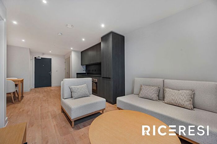 1 Bedroom Flat To Rent In Dutton Street, Manchester, M3