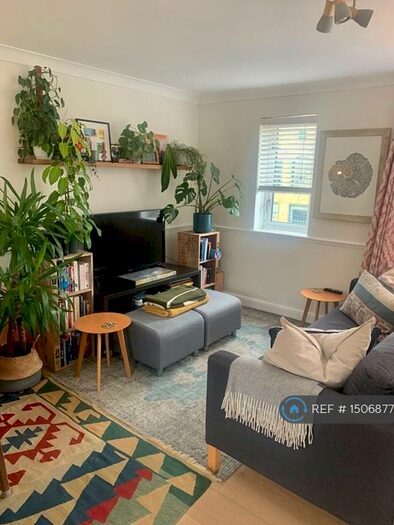 1 Bedroom Flat To Rent In Old Ford Road, London, E3