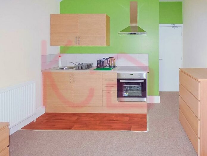 Studio To Rent In Room, Highfield Road, DN1