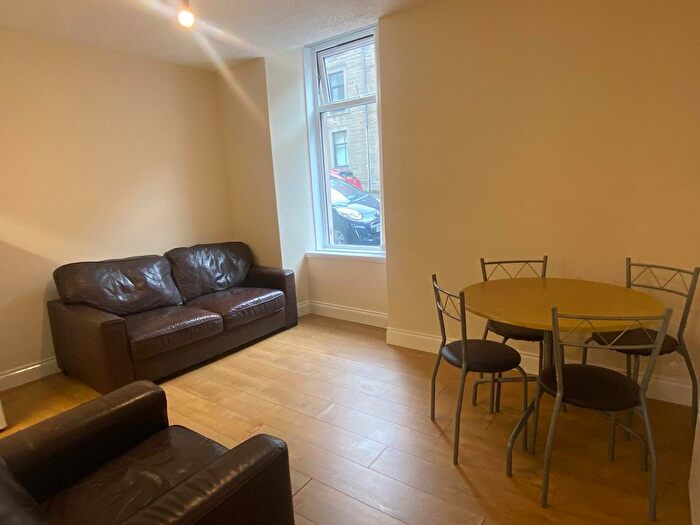 1 Bedroom Flat To Rent In Rosefield Street, Dundee, (Off Blackness Road), DD1