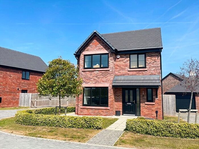 4 Bedroom Detached House For Sale In Drinkwater Close, Knutsford, WA16