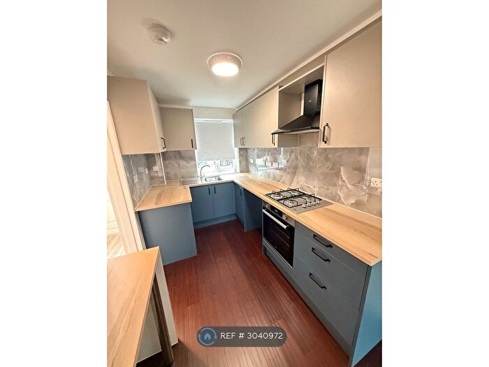 3 Bedroom Terraced House To Rent In Greenfield Avenue, Northampton, NN3