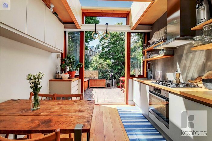 2 Bedroom Flat To Rent In Brecknock Road, London, N19