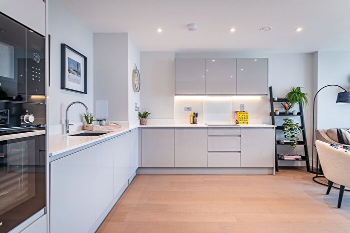 1 Bedroom Flat For Sale In Vision Point, Yelverton Road, London, SW11