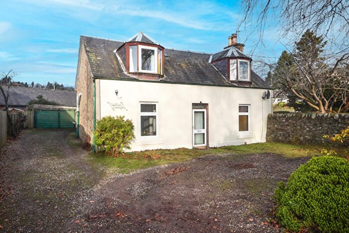 2 Bedroom Detached House For Sale In The Cross, Rattray, Blairgowrie, PH10
