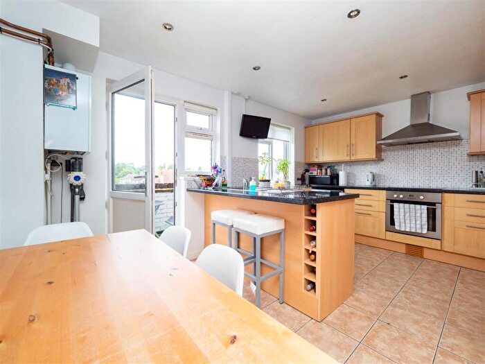 4 Bedroom Apartment To Rent In High Street, Cheam, SM3